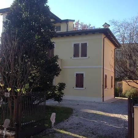 Le Rose Nocleg ze śniadaniem *