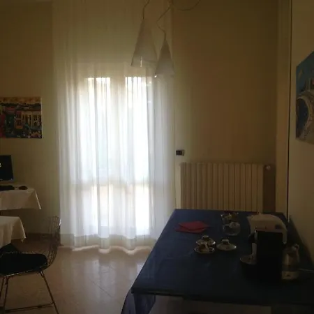 Le Rose Bed & Breakfast *